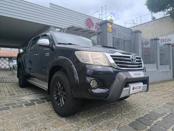 TOYOTA HILUX SW4 3.0 SRV 4X4 16V TURBO INTERCOOLER DIESEL 4P AUTOMÁTICO TOYOTA HILUX SW4 3.0 SRV 4X4 16V TURBO INTERCOOLER DIESEL 4P AUTOMÁTICO